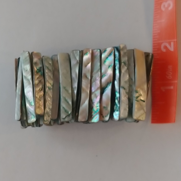 Shell bracelet - Picture 3 of 3